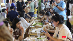 Lũy kế 9 tháng 2025, doanh thu dịch vụ lưu trú và ăn uống của TP Đà Nẵng ước đạt gần 40.929 tỷ đồng, tăng 25,8% so với 2024.