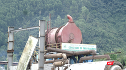 Khu xử lý rác thải tại bãi rác Khánh Sơn (Đà Nẵng) chỉ còn lại là khối động cơ xử lý rác cũ kỹ, gắn tên Công ty CP môi trường Việt Nam.