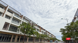 Cận cảnh khu shophouse ở Đà Nẵng vắng chủ nhà lẫn người thuê.