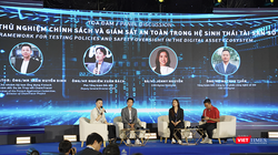 Các diễn giả tham dự phiên toạ đàm mang chủ đề “Khung thử nghiệm chính sách và giám sát an toàn trong hệ sinh thái tài sản số”.