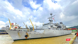 Ngày 14/11, tàu tuần dương Prairial của Hải quân Pháp, do Trung tá Wallerand Faivre D’Arcier làm chỉ huy, đã cập cảng Tiên Sa (TP Đà Nẵng), bắt đầu chuyến thăm xã giao thành phố trong 6 ngày.