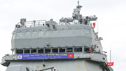 Cận cảnh tàu huấn luyện Hải quân Hàn Quốc