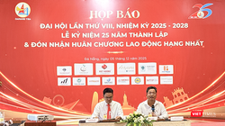 Ông Lê Trí Hải, Chủ tịch Hội Doanh nhân trẻ thành phố Đà Nẵng chủ trì Họp báo thông tin về chương trình Lễ kỷ niệm 25 năm thành lập Hội và Đại hội lần thứ VIII, nhiệm kỳ 2025 - 2028.