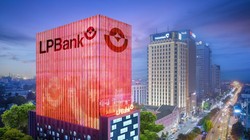 LPBank là ngân hàng đầu tiên công bố báo cáo tài chính quý III 