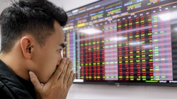 Sắc đỏ bao trùm VN-Index