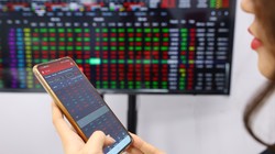 Bộ Tài chính đã rút lại đề xuất áp thuế 20% trên phần lãi khi bán chứng khoán. Ảnh minh hoạ: BA