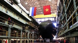 Tàu ngầm Kilo HQ-185 Khánh Hòa