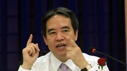 Người đứng đầu Ngân hàng Nhà nước nhấn mạnh: dự trữ ngoại hối quốc gia hiện không dưới 35 tỷ USD, giúp việc điều hành và can thiệp thị trường bất cứ lúc nào cũng được - một điểm mà ông nói là thể hiện quyền lực của nhà điều hành.