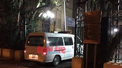 Xe khám nghiệm chạy vào Bộ Giao thông vận tải làm việc 