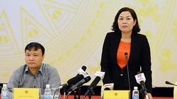 Phó thống đốc Ngân hàng Nhà nước Nguyễn Thị Hồng tại buổi họp báo.