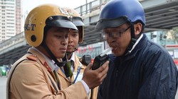 Theo TS Khuất Việt Hùng: Nếu xe đi mượn bị tịch thu khi lái xe say xỉn, người điều khiển xe phải có trách nhiệm đền cho chủ xe (Ảnh minh họa)