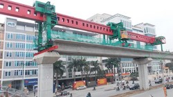 Tổng thầu sẽ dùng cẩu dọc để lắp dầm vượt đường trên cao - vành đai 3 (Thanh Xuân). 