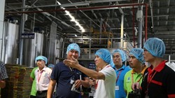 Đoàn kiểm tra liên ngành của tỉnh Bình Dương tiến hành thanh tra nhà máy của Tân Hiệp Phát hồi tháng 2 năm nay