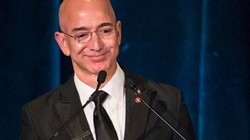 Ông Jeff Bezos, CEO hãng bán lẻ trực tuyến Amazon.