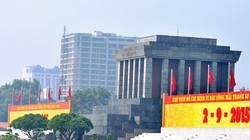 Dự án số 8B Lê Trực có chiều cao bất thường khi nhìn từ phía quảng trường Ba Đình.