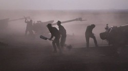 Quân đội Syria chiến đấu tại làng Morek, Syria ngày 7-10 - Ảnh: AP