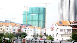 Giao dịch nhà đất sôi động tại khu dân cư Him Lam, Q.7, TP.HCM - Ảnh: P.U.