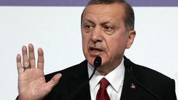Ông Erdogan nói Nga 'đùa với lửa' khi tấn công các nhóm đối lập Syria và ra các cáo buộc 'không thể chấp nhận' chống lại Ankara. Ảnh AFP 