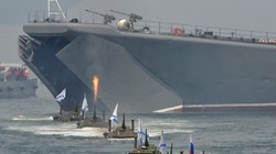 Hải quân Nga thao diễn ở Vladivostok ngày 27.7.2014 - Ảnh: Reuters
