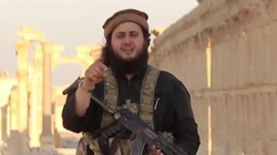 Harry S nói rằng anh đã chứng kiến các vụ thảm sát do một tay súng cực đoan người Áo là Mohamed Mahmoud (trong ảnh) tiến hành tại Palmyra. Ảnh: Youtube