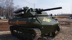 Robot chiến đấu Uran-9 của Nga