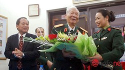 Đại tướng Lê Đức Anh trong buổi tặng Hồi ký cho Thư viện Quân đội. (Ảnh: Tuấn Minh)