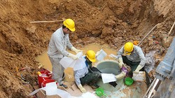 Đường ống nước Sông Đà về Hà Nội liên tục bị vỡ gây bức xúc dư luận
