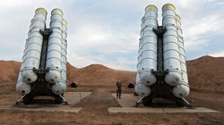 Hệ thống tên lửa S-400 của Nga
