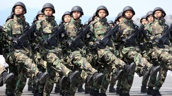 Lực lượng hải quân đánh bộ Việt Nam trang bị súng tiểu liên Israel