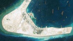 Một góc đá Subi đã bị Trung Quốc bồi lấp trái phép thành đảo nhân tạo ở quần đảo Trường Sa của Việt Nam