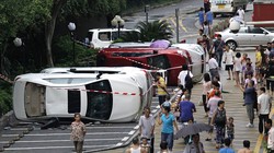 Dân Trung Quốc biểu tình, đập phá xe ô tô do Nhật Bản sản xuất trong cơn bạo động năm 2012