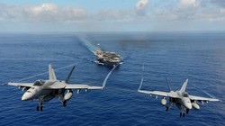 Chiến đấu cơ xuất kích từ tàu sân bay Mỹ