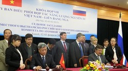 Lãnh đạo Bộ Khoa học và Công nghệ cùng đại diện Rosatom ký bản thoả thuận ghi nhớ hợp tác truyền thông.