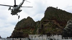 Hàn Quốc tập trận trên quần đảo tranh chấp Dokdo tháng 10/2013. Ảnh: Yonhap/TTXVN 