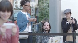 Một cảnh trong quảng cáo Samsung Galaxy S2