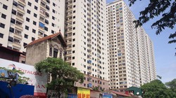 Khu chung cư Đại Thanh xây dựng với mật độ quá dày, ngay mặt đường chính.