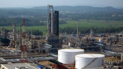 Đàm phán mua cổ phần nhà máy Dung Quất của Gazprom bị kéo dài vì các khoản nợ