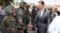 Video hiếm: Tổng thống  Bashar al-Assad thăm trận địa Jobar Damascus đầu năm 2015