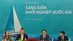 Phó thủ tướng Vũ Đức Đam (thứ 2 từ phải) và Chủ tịch FPT - Trương Gia Bình (ngồi kế) tại hội thảo khởi động Sáng kiến khởi nghiệp quốc gia.