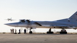 Các máy bay chiến lược Tu-22M3 trên sân bay Iran