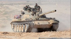 Xe tăng quân đội Syria trên chiến trường tỉnh Homs