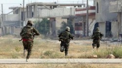 Binh sĩ quân đội Syria tấn công trên vùng Tây Ghouta