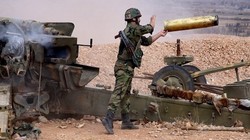 Lực lượng pháo binh quân đội Syria pháo kích