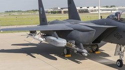 Máy bay chiến đấu F-15K Hàn Quốc trang bị tên lửa Taurus tấn công mặt đất - ảnh Yonhap