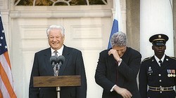 Boris Yeltsin  và Bill Clinton trong một cuộc họp báo ở Washington - ảnh ITAR-TASS