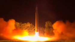 Cận cảnh một vụ phóng tên lửa đạn đạo ICBM Bắc Triều Tiên - ảnh minh họa The Washington Post