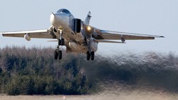 Máy bay ném bom Su-24M2 Nga vẫn xuất kích thông thường ở Syria - ảnh South Front