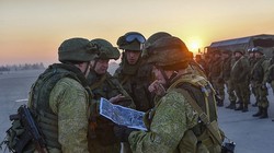 Quân đội Nga trên chiên trường Syria, một công việc cận kề cái chết. Anh minh họa Masdar News