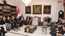 Lãnh tụ luật Hồi giáo tối cao Syria gặp phái đoàn nghị viên châu Âu. Ảnh Muraselon