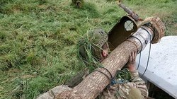 Quân đội Ukaina huấn luyện sử dụng tên lửa chống tăng siêu hiện đại Javelin Mỹ bằng tên lửa "gỗ"